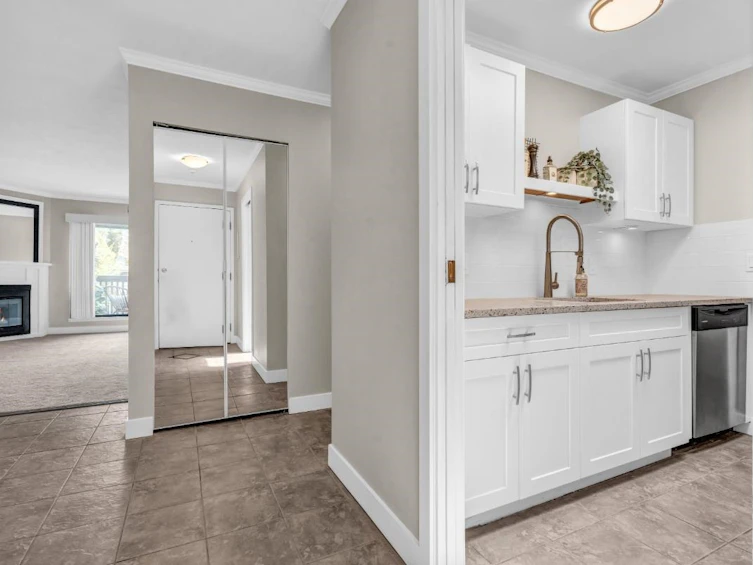 410-13501 96 Avenue, Surrey, BC, V3V 7L9 - 4