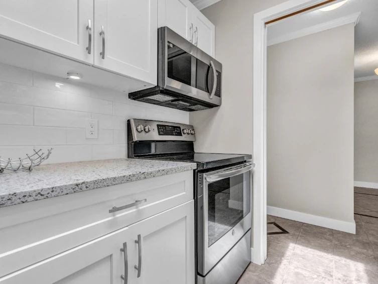 410-13501 96 Avenue, Surrey, BC, V3V 7L9 - 8