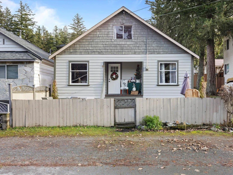 253 First Avenue, Cultus Lake, BC, V2R 4Z2 - 16