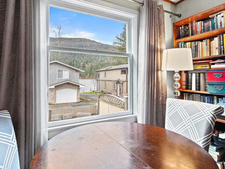 253 First Avenue, Cultus Lake, BC, V2R 4Z2 - 22