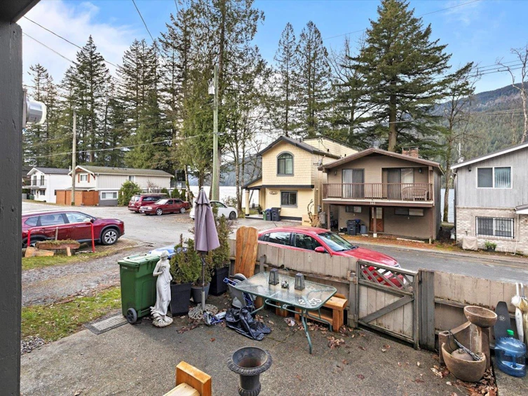 253 First Avenue, Cultus Lake, BC, V2R 4Z2 - 24