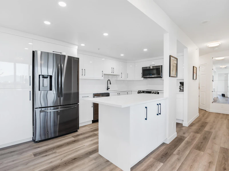 906 - 10082 148th Street, Surrey BC V3R 0S3