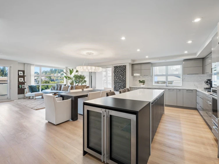 303-1160 Oxford Street, Surrey, BC, V4B 0B3 - 9