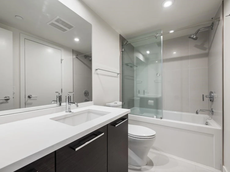 303-1160 Oxford Street, Surrey, BC, V4B 0B3 - 29