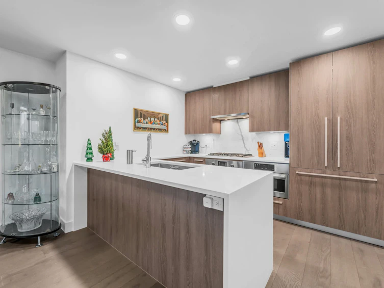 806-2785 Library Lane, North Vancouver, BC, V7J 0C3 - 6