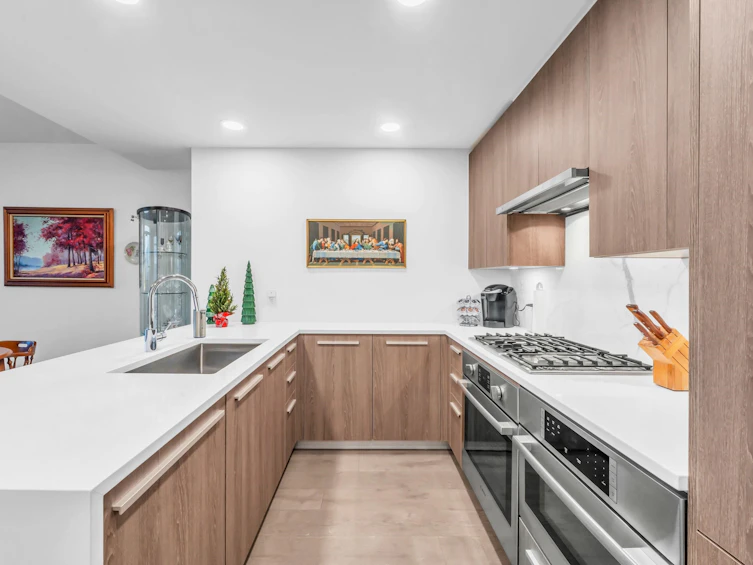 806-2785 Library Lane, North Vancouver, BC, V7J 0C3 - 10