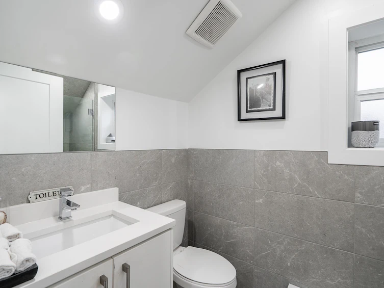 6072 Crown Street, Vancouver, BC, V6N 2B8 - 32