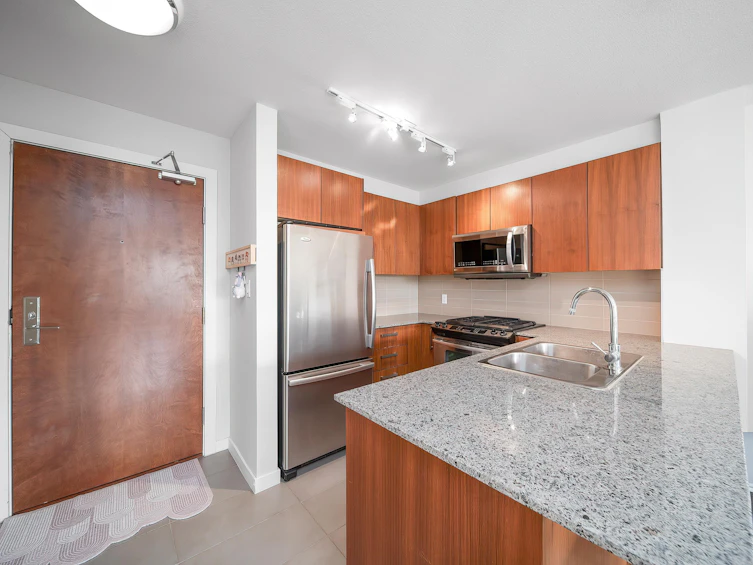 315-5885 Irmin Street, Burnaby, BC, V5J 0C2 - 13