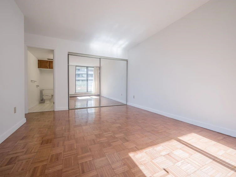 604-3755 Bartlett Court, Burnaby, BC, V3J 7G7 - 9