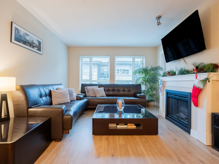 304-3097 Lincoln Avenue, Coquitlam, BC, V3B 0E3 - 3