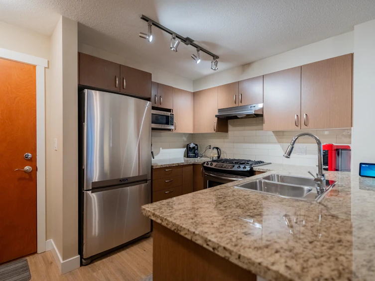 304-3097 Lincoln Avenue, Coquitlam, BC, V3B 0E3 - 8