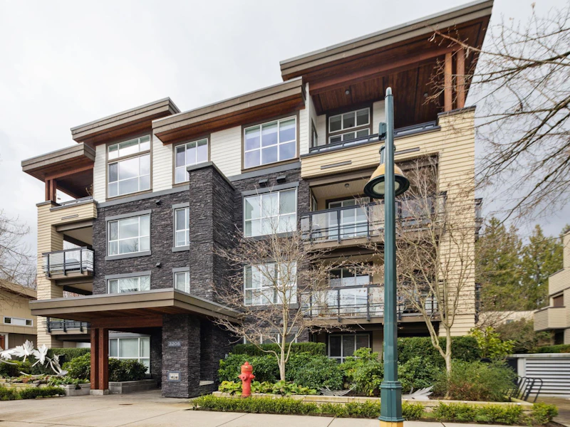 105 - 3205 Mountain Highway, North Vancouver BC