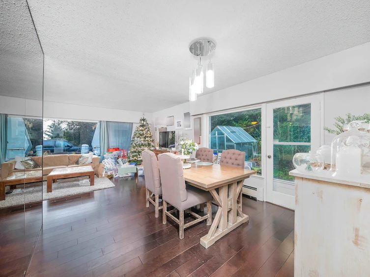 77 Desswood Place, West Vancouver, BC, V7S 1B8 - 10