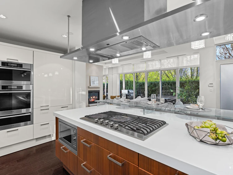 282 Beach Crescent, Vancouver, BC, V6Z 0A7 - 8