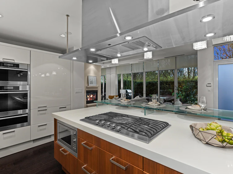 282 Beach Crescent, Vancouver, BC, V6Z 0A7 - 15
