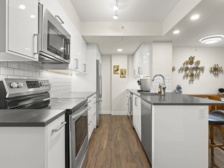 403-910 Beach Avenue, Vancouver, BC, V6Z 2W7 - 4