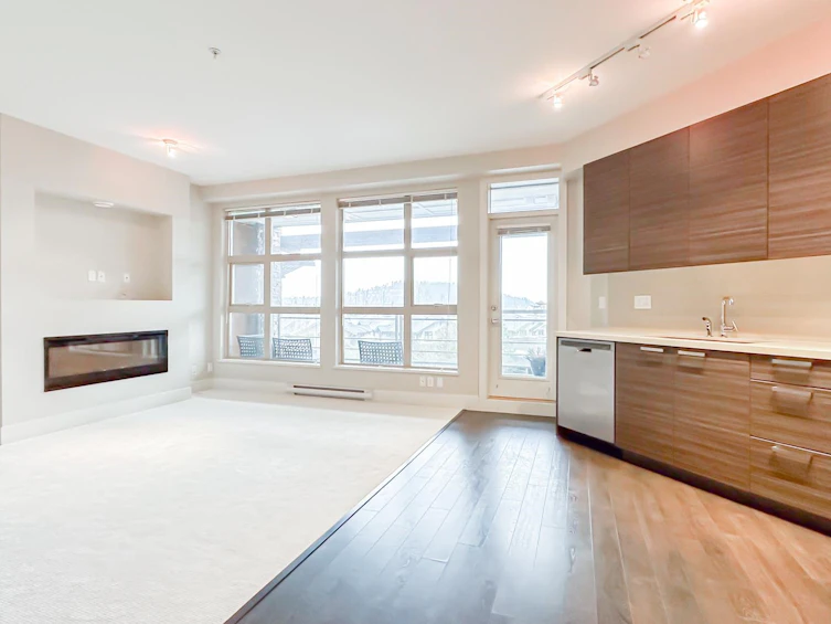311-3606 Aldercrest Drive, North Vancouver, BC, V7G 0A3 - 8