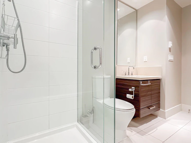 311-3606 Aldercrest Drive, North Vancouver, BC, V7G 0A3 - 17