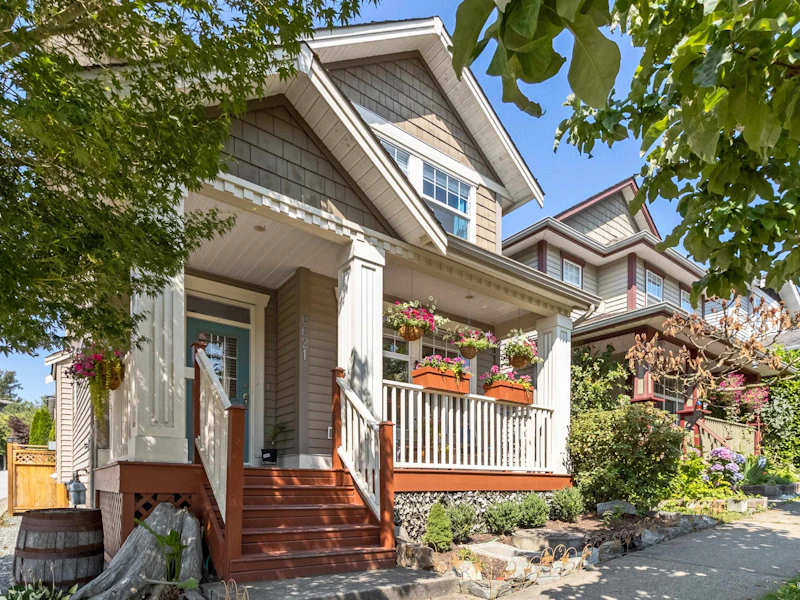 6621 192a Street, Surrey BC V4N 0B9
