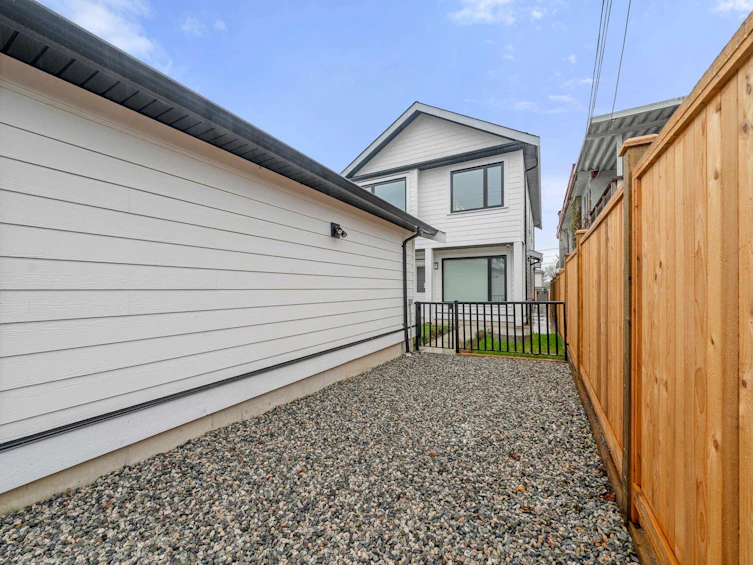 2-7668 Main Street, Vancouver, BC, V5X 3K3 - 40