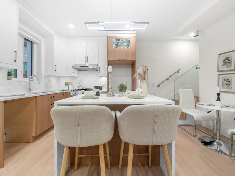 2-7668 Main Street, Vancouver, BC, V5X 3K3 - 12
