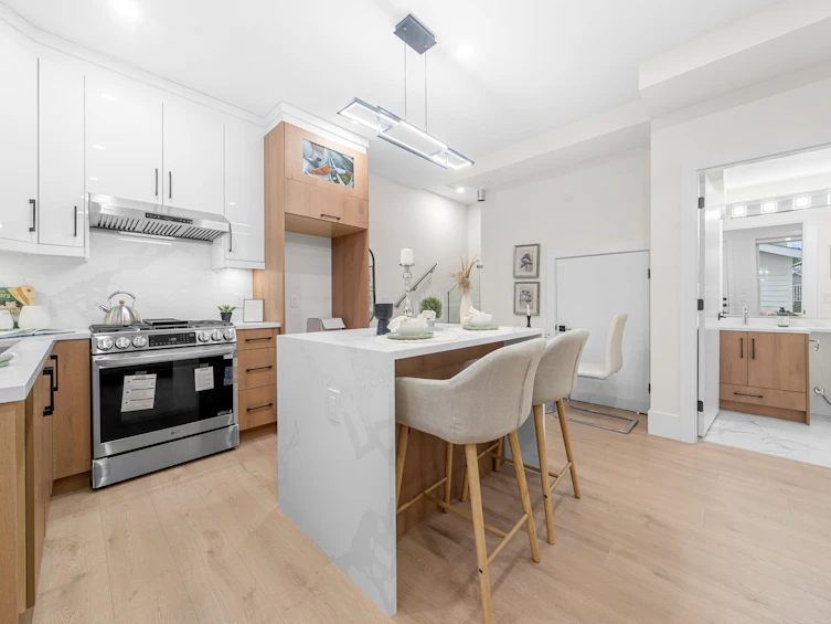 2-7668 Main Street, Vancouver, BC, V5X 3K3 - 13