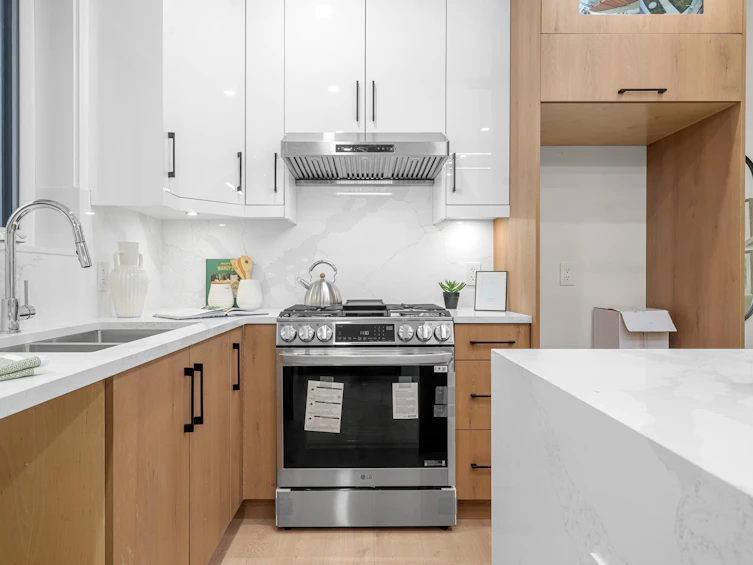 2-7668 Main Street, Vancouver, BC, V5X 3K3 - 15