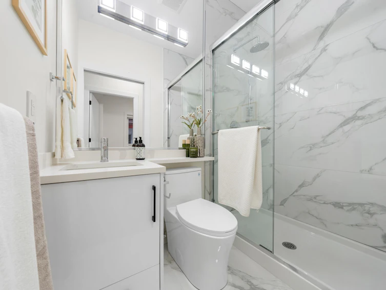 2-7668 Main Street, Vancouver, BC, V5X 3K3 - 24