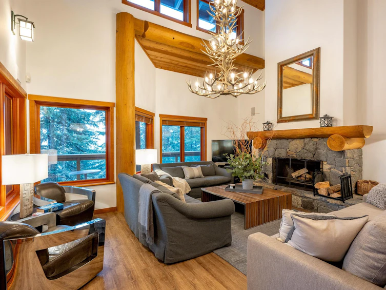3-2250 Nordic Drive, Whistler, BC, V8E 0P4 - 2