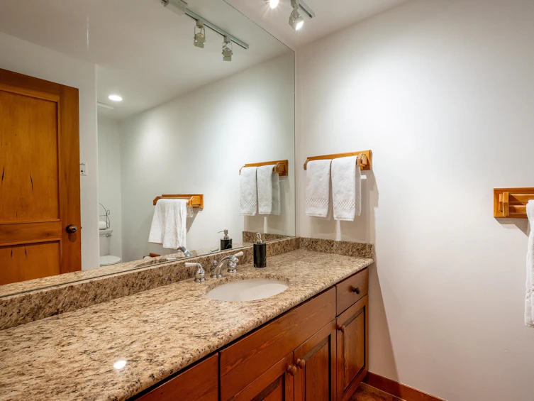 3-2250 Nordic Drive, Whistler, BC, V8E 0P4 - 20