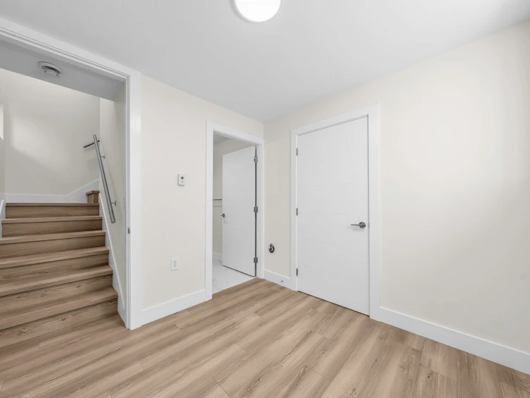 2-3320 E 44th Avenue, Vancouver, BC, V5R 3B4 - 26