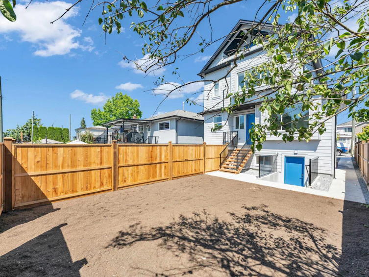2-3320 E 44th Avenue, Vancouver, BC, V5R 3B4 - 35