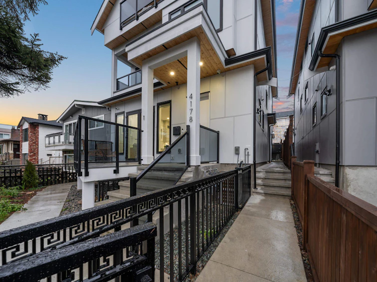 2-4178 Slocan Street, Vancouver, BC, V5R 1Z3 - 4