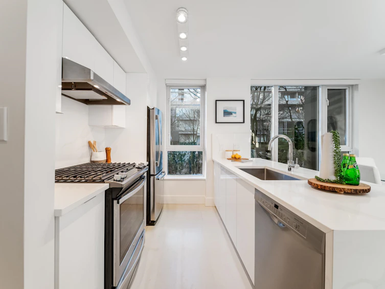 1018 Richards Street, Vancouver, BC, V6B 3E1 - 8
