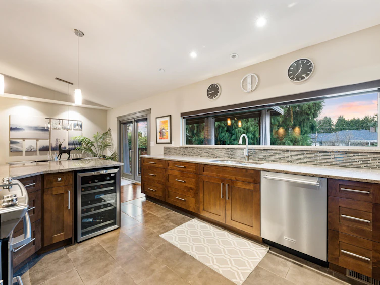 17265 59a Avenue, Surrey, BC, V3S 5S4 - 16
