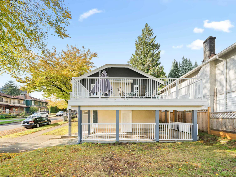3625 Monmouth Avenue, Vancouver, BC, V5R 5S4 - 3