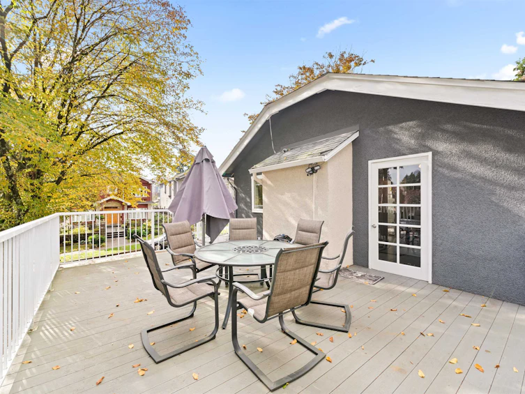 3625 Monmouth Avenue, Vancouver, BC, V5R 5S4 - 23