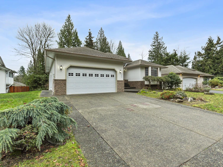 33440 12th Avenue, Mission, BC, V2V 5Z6 - 2