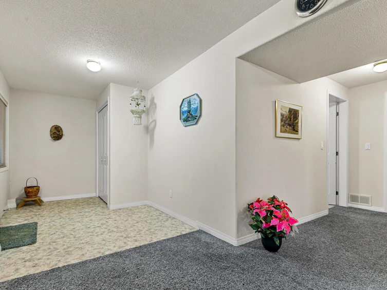 33440 12th Avenue, Mission, BC, V2V 5Z6 - 32