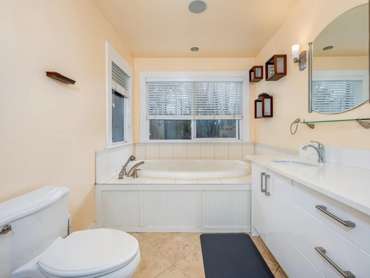 18089 94 Avenue, Surrey, BC, V4N 4A3 - 21