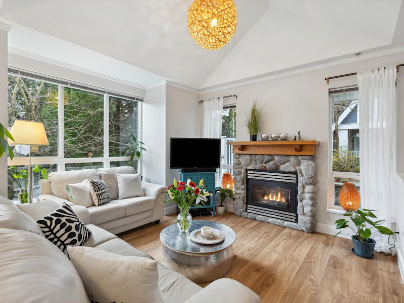 12 - 1027 Lynn Valley Road, North Vancouver BC V7J 1Z6