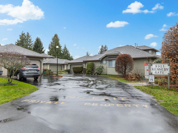 11-8921 117a Street, Delta, BC, V4C 8C1 - 2