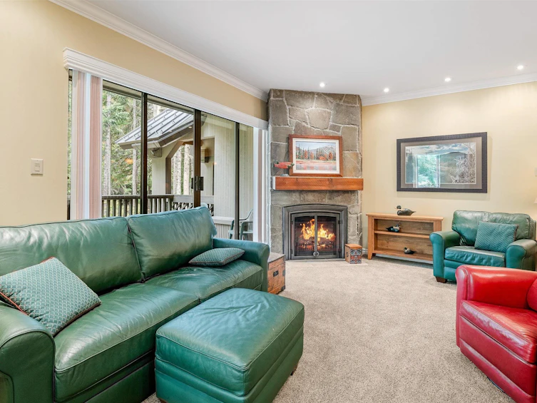 2-4510 Blackcomb Way, Whistler, BC, V8E 0X8 - 3
