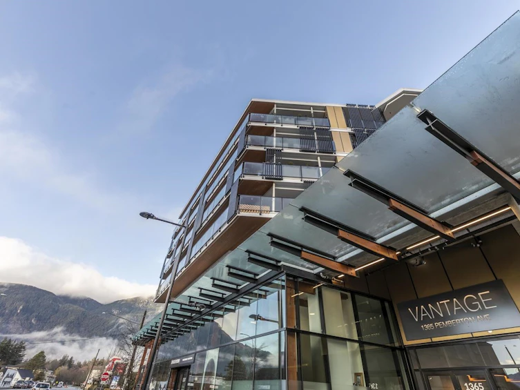 209-1365 Pemberton Avenue, Squamish, BC, V8B 1B7 - 2