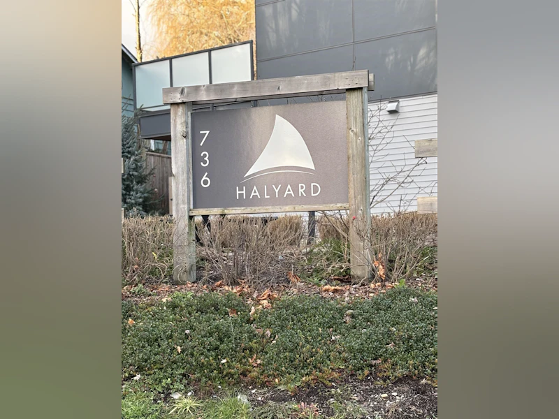 112 - 736 Gibsons Way, Gibsons BC