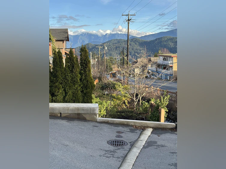 112-736 Gibsons Way, Gibsons, BC, V0N 1V9 - 17
