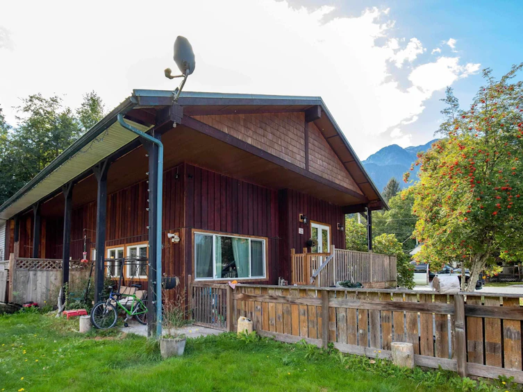 33 Bracken Park Way, Squamish, BC, V0N 1T0 - 2