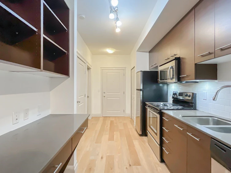 212-2343 Atkins Avenue, Port Coquitlam, BC, V3C 1Y7 - 3