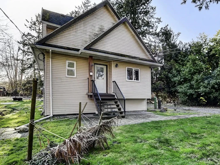 17260 River Road, Richmond, BC, V6V 1L9