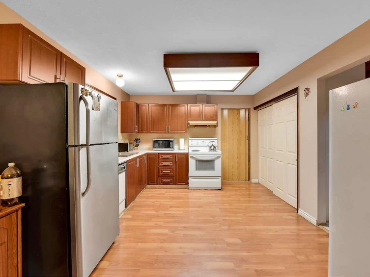 12879 Carluke Crescent, Surrey, BC, V3V 6Y9 - 13